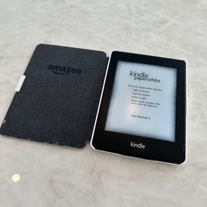 KINDLE PAPERWHITE 2013